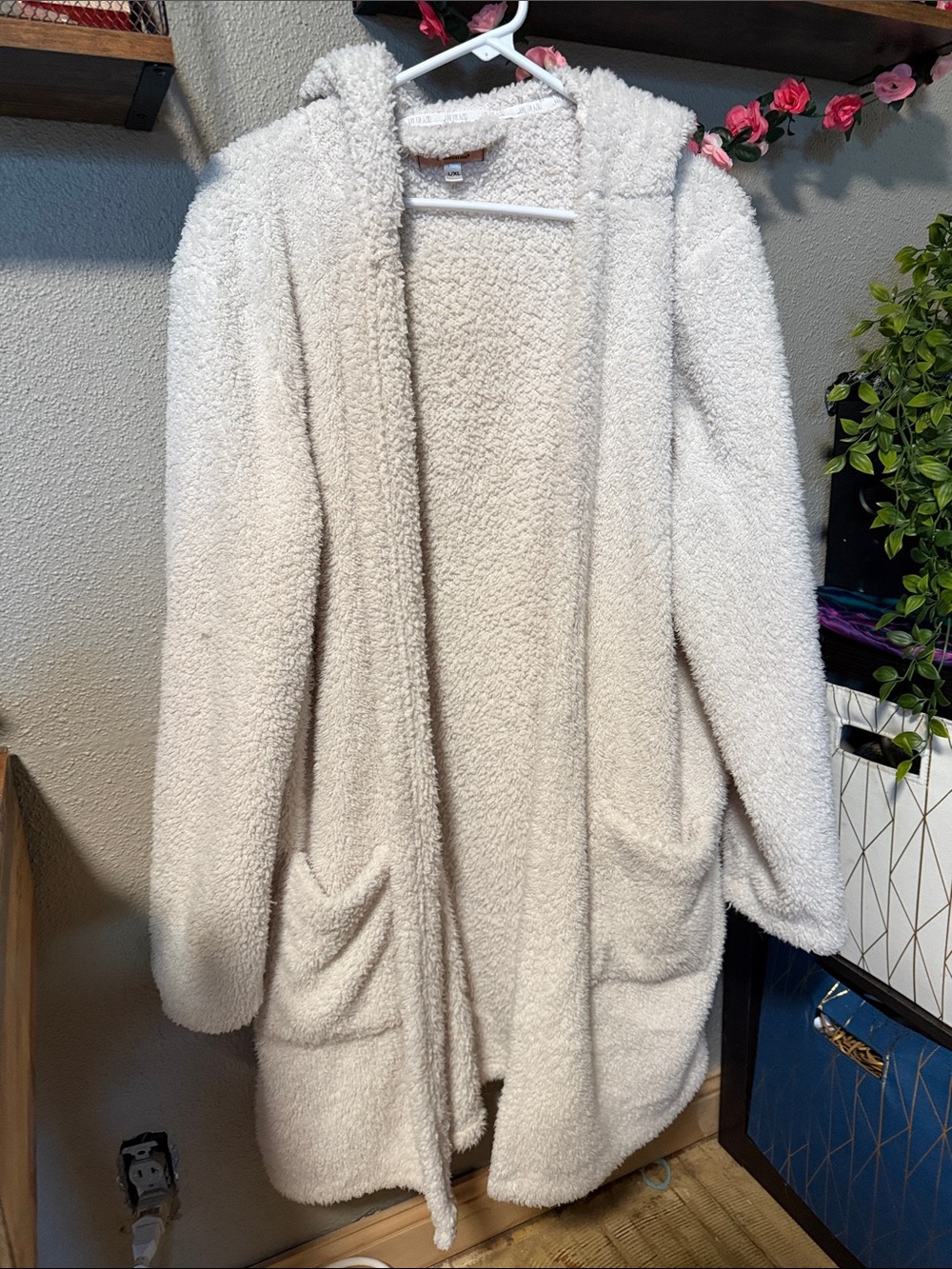 Plush Cream Teddy Hooded Jacket with Front Pockets
